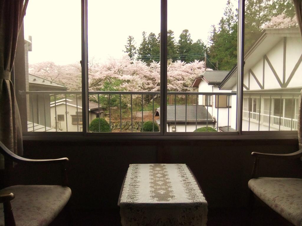 Nishimiyasou Hotel Fujikawaguchiko Exterior foto