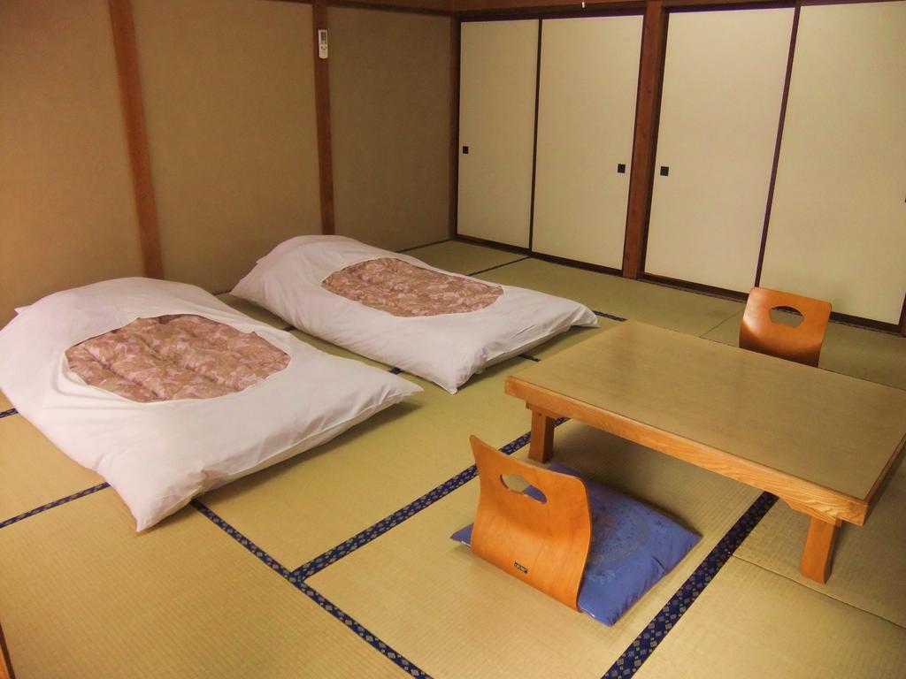 Nishimiyasou Hotel Fujikawaguchiko Exterior foto