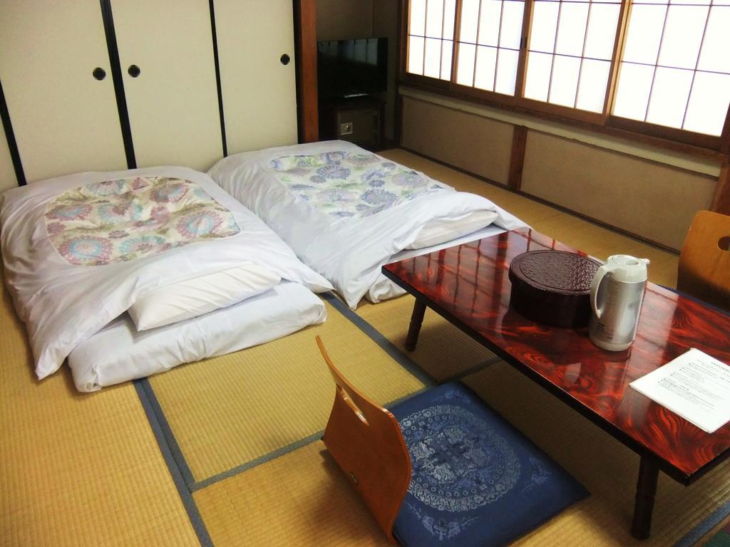 Nishimiyasou Hotel Fujikawaguchiko Exterior foto