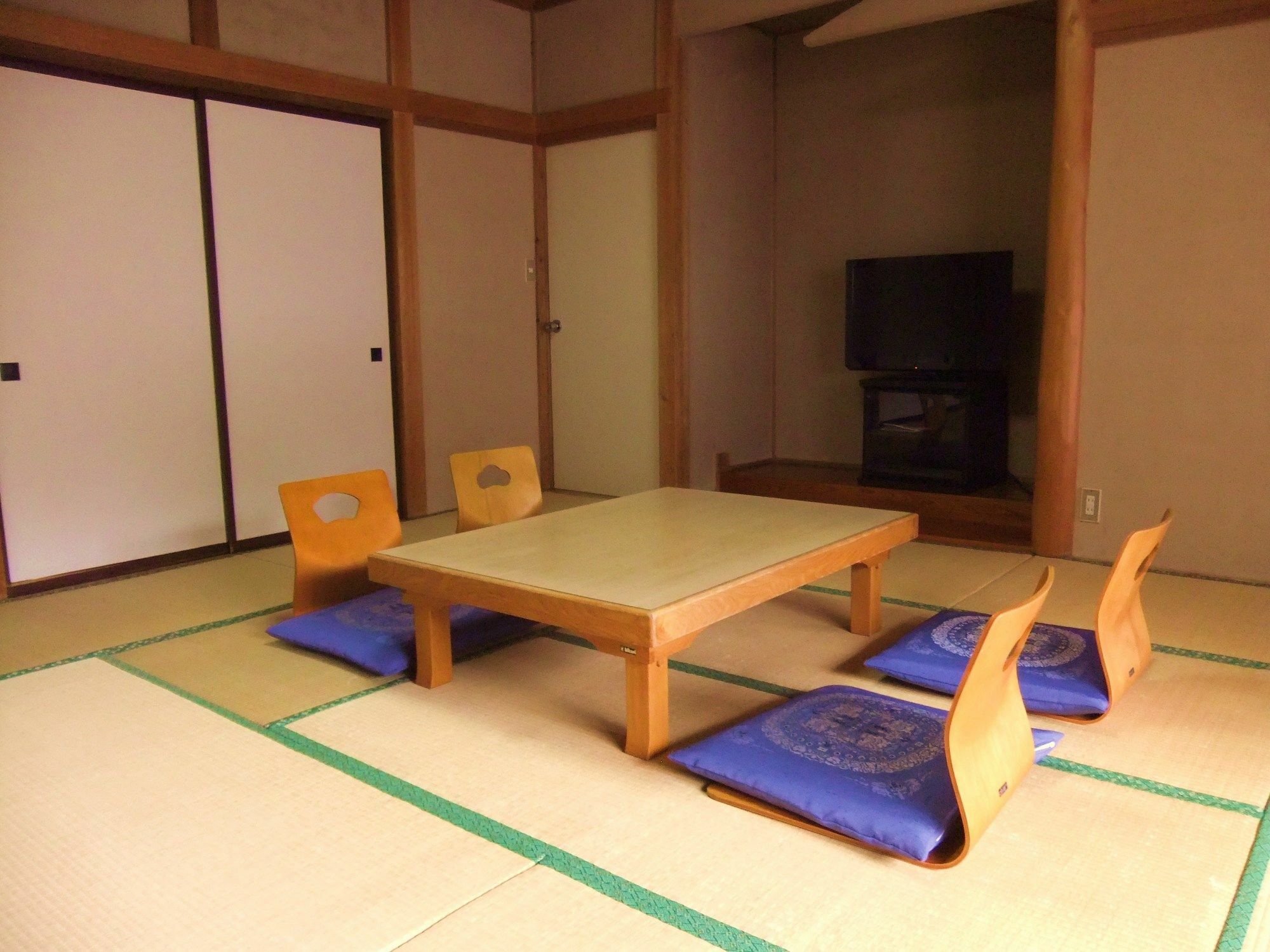 Nishimiyasou Hotel Fujikawaguchiko Exterior foto
