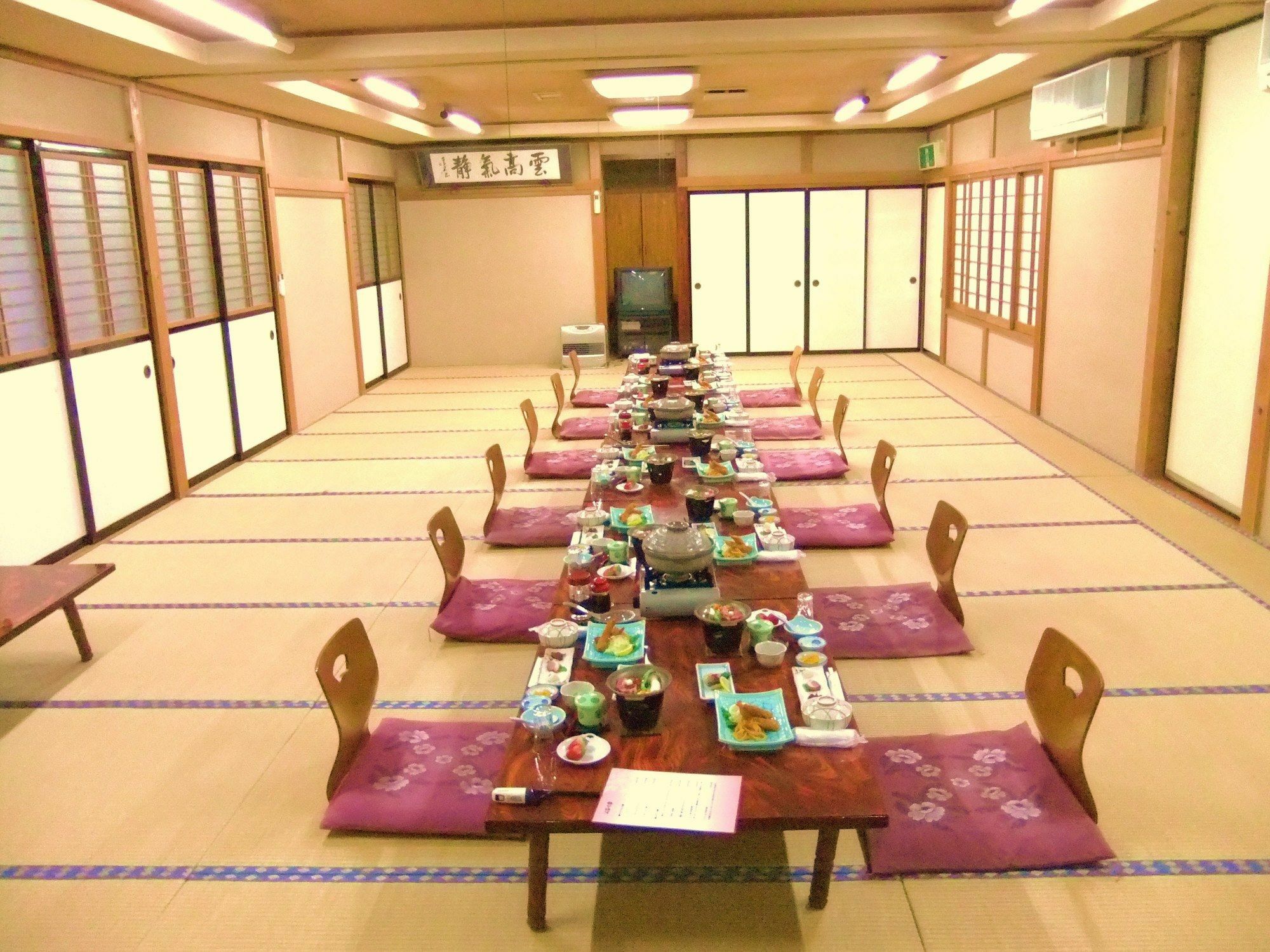 Nishimiyasou Hotel Fujikawaguchiko Exterior foto
