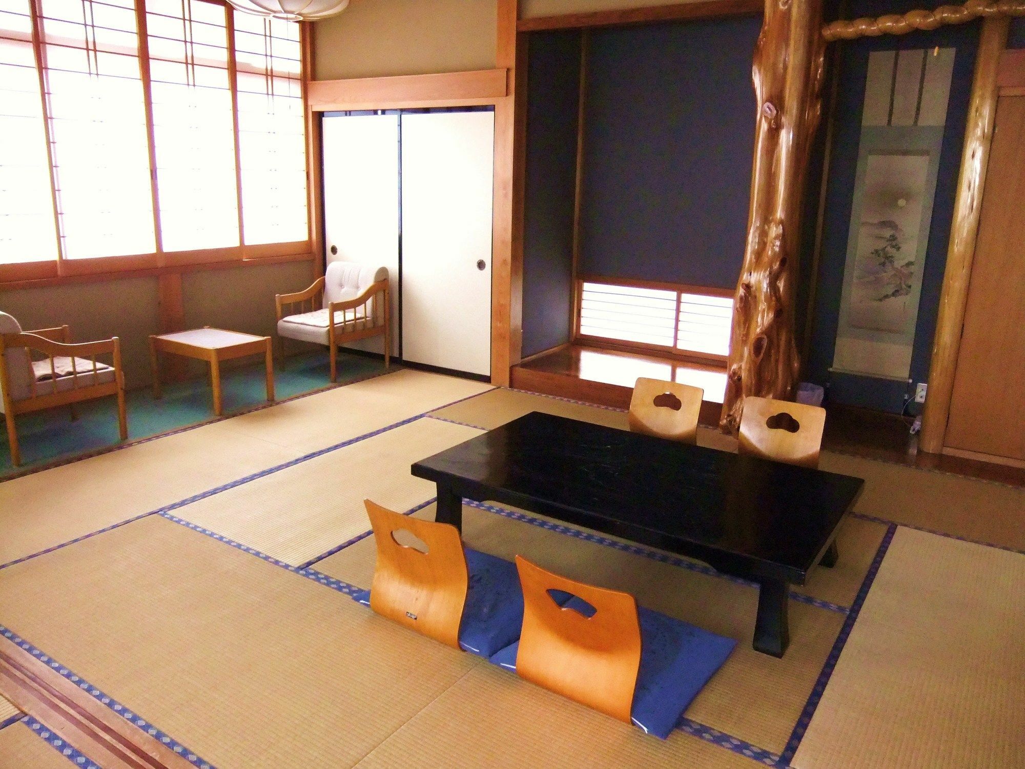 Nishimiyasou Hotel Fujikawaguchiko Exterior foto